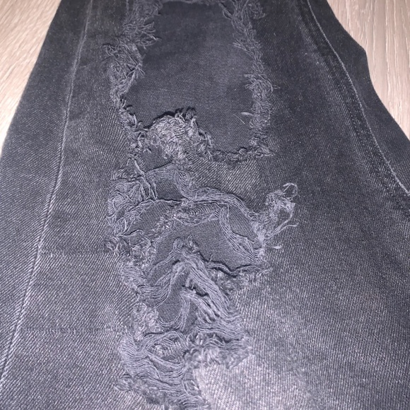 AE ripped black mom jeans - Picture 5 of 5